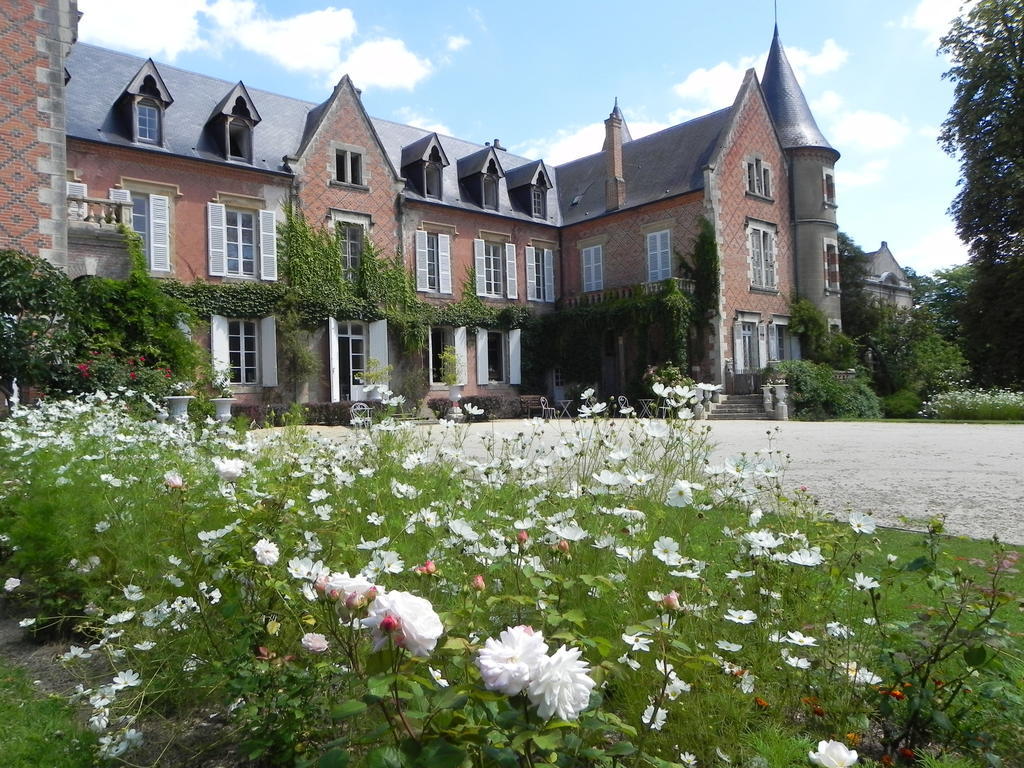 La Demeure D'Aglae Bed & Breakfast Villeneuve-sur-Allier Exterior photo